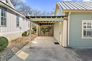 501 N Pine St, Fredericksburg, TX 78624 - Photo 37