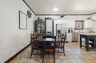 501 N Pine St, Fredericksburg, TX 78624 - Photo 11