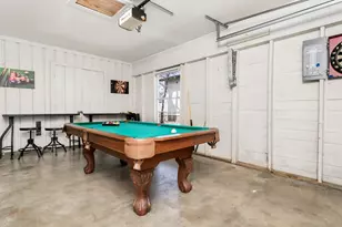 333 W Burbank St, Fredericksburg, TX 78624 - Photo 5