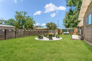 333 W Burbank St, Fredericksburg, TX 78624 - Photo 27