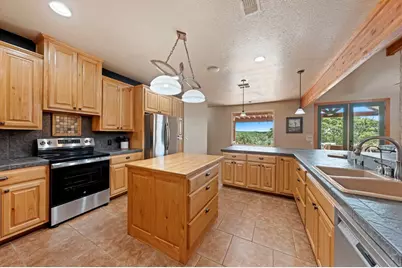 142 Ledge Stone Ln, Hunt, TX 78024 - Photo 9