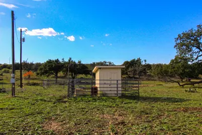 963 Josephine Rd, Harper, TX 78631 - Photo 5