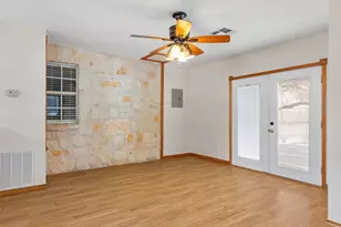 191 Campfire Cir, Fredericksburg, TX 78624 - Photo 33