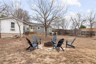 403 E Schubert St, Fredericksburg, TX 78624 - Photo 33