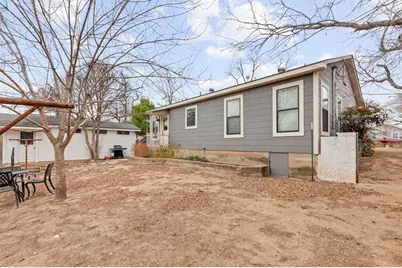 403 E Schubert St, Fredericksburg, TX 78624 - Photo 29