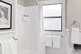 403 E Schubert St, Fredericksburg, TX 78624 - Photo 21