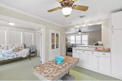 403 E Schubert St, Fredericksburg, TX 78624 - Photo 15