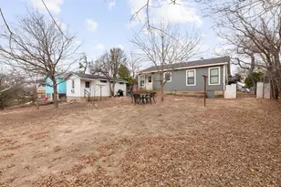 403 E Schubert St, Fredericksburg, TX 78624 - Photo 31