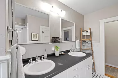 403 E Schubert St, Fredericksburg, TX 78624 - Photo 7