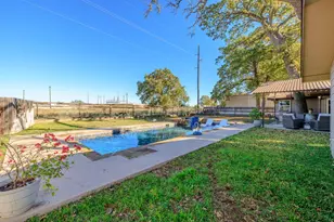 106 Bob White Trail, Fredericksburg, TX 78624 - Photo 29