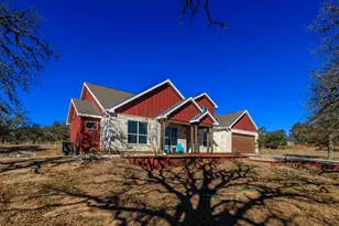 1783 Axis Cir, Fredericksburg, TX 78624 - Photo 3