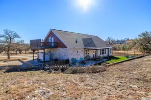 1783 Axis Cir, Fredericksburg, TX 78624 - Photo 31