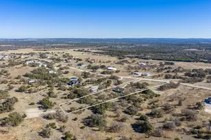 1783 Axis Cir, Fredericksburg, TX 78624 - Photo 7