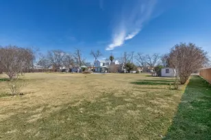 908 N Crockett St, Fredericksburg, TX 78624 - Photo 47