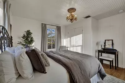 908 N Crockett St, Fredericksburg, TX 78624 - Photo 17