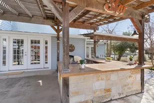 908 N Crockett St, Fredericksburg, TX 78624 - Photo 43