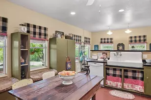 211 W Riverside Dr, Llano, TX 78643 - Photo 5