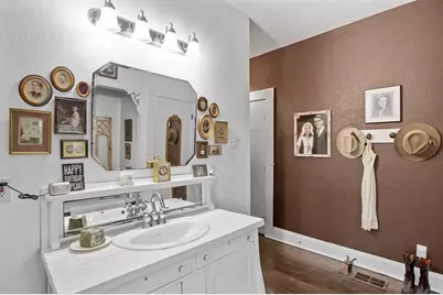 211 W Riverside Dr, Llano, TX 78643 - Photo 51