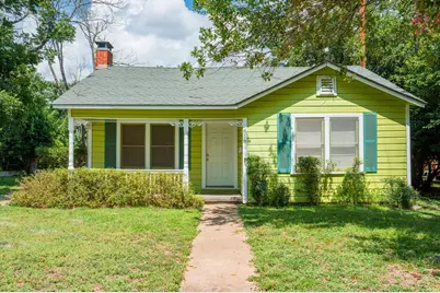 618 Lois St, Kerrville, TX 78028 - Photo 1