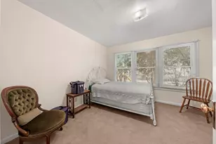 618 Lois St, Kerrville, TX 78028 - Photo 13