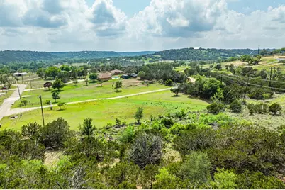 189 Catalina Court, Kerrville, TX 78028 - Photo 3
