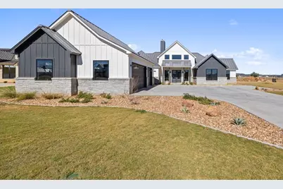 220 Interlaken St., Fredericksburg, TX 78624 - Photo 1