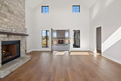 220 Interlaken St., Fredericksburg, TX 78624 - Photo 3