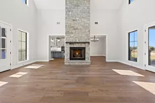 220 Interlaken St, Fredericksburg, TX 78624 - Photo 9