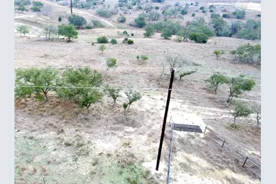 2985 Maenius Rd, Blanco, TX 78606 - Photo 11