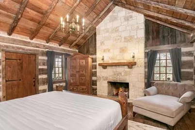 401 Clear Creek Rd, Fredericksburg, TX 78624 - Photo 7