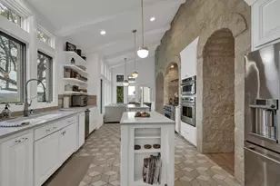 2975 Bear Creek Rd, Fredericksburg, TX 78624 - Photo 9