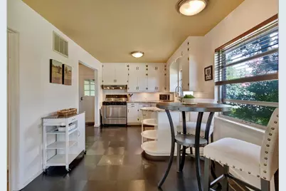 207 Walnut St, Fredericksburg, TX 78624 - Photo 15