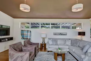 207 Walnut St, Fredericksburg, TX 78624 - Photo 7