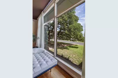 207 Walnut St, Fredericksburg, TX 78624 - Photo 7