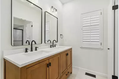 502 Oakland Hills Lane, Kerrville, TX 78028 - Photo 29