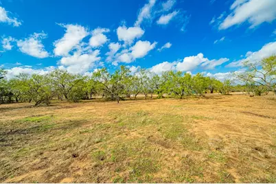 51 Baxter Blvd, Fredericksburg, TX 78624 - Photo 19