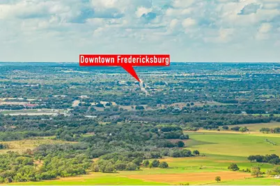 51 Baxter Blvd, Fredericksburg, TX 78624 - Photo 9