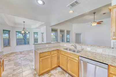 323 Chase Oaks Place, Fredericksburg, TX 78624 - Photo 7