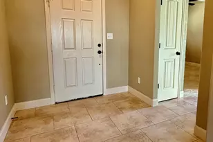 704 Darlington Dr, Fredericksburg, TX 78624 - Photo 11