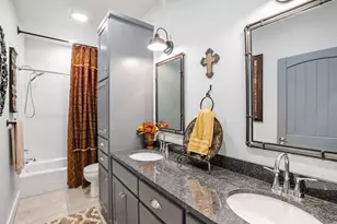 139 Armory Rd, Fredericksburg, TX 78624 - Photo 31