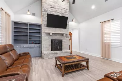 139 Armory Rd, Fredericksburg, TX 78624 - Photo 9