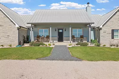 139 Armory Rd, Fredericksburg, TX 78624 - Photo 5