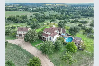 2975 Bear Creek Rd, Fredericksburg, TX 78624 - Photo 3