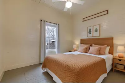 319 W Creek St, Fredericksburg, TX 78624 - Photo 13