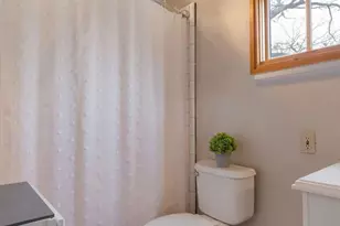 319 W Creek St, Fredericksburg, TX 78624 - Photo 19