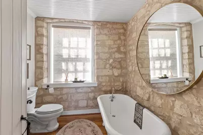 125 W San Antonio St, Fredericksburg, TX 78624 - Photo 13