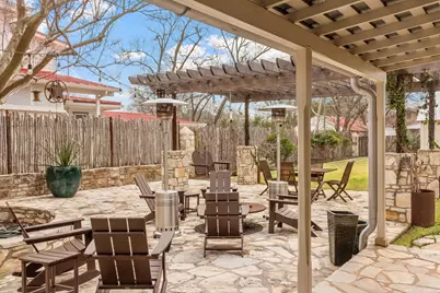 125 W San Antonio St, Fredericksburg, TX 78624 - Photo 17
