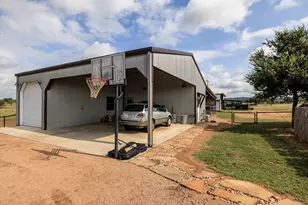 5686 Ranch Rd 1631, Fredericksburg, TX 78624 - Photo 37