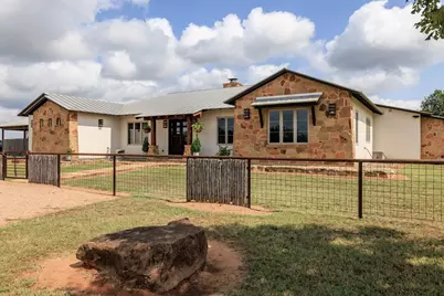 5686 Ranch Rd 1631, Fredericksburg, TX 78624 - Photo 35