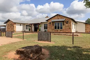 5686 Ranch Rd 1631, Fredericksburg, TX 78624 - Photo 35